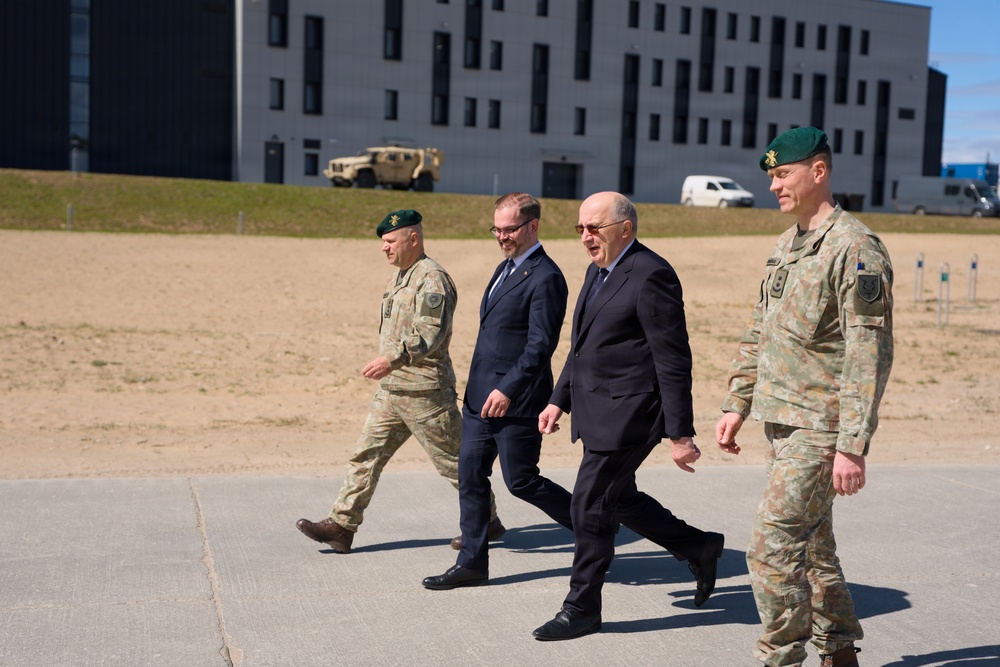 European Commissioner for Defence Tours Pabrade Training Area