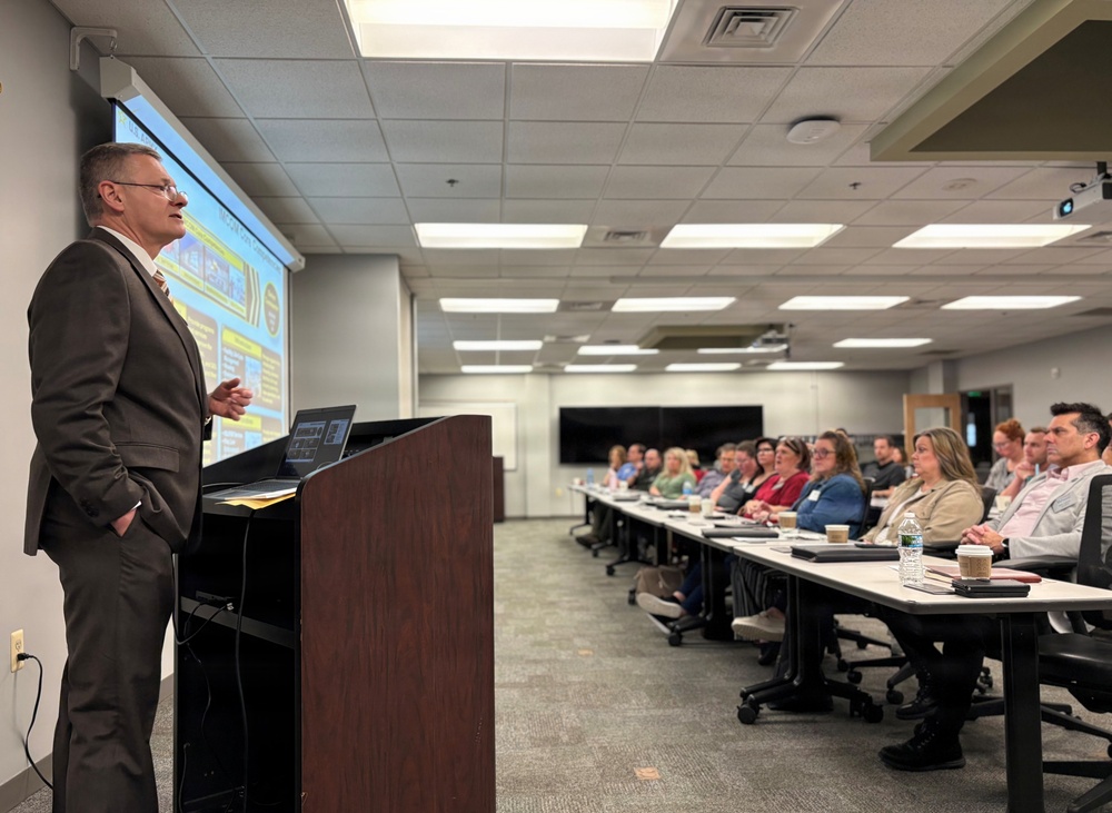 Garrison Manager Bill Cole speaks to Leadership Macomb