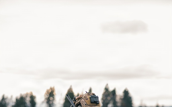 1st Special Forces Group (Airborne) conducts Maneuver Live Fire Exercise