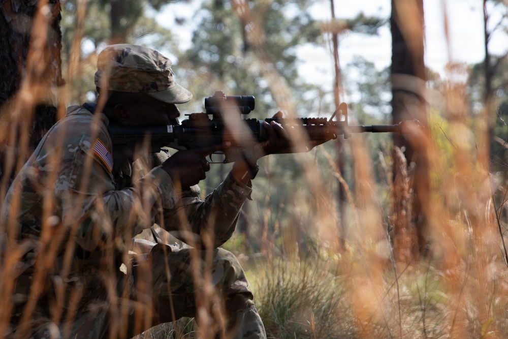 HHC, 525th EMIB conducts Bronze Hammer FTX