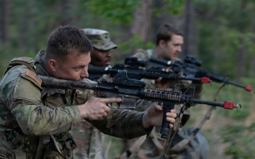 HHC, 525th EMIB conducts Bronze Hammer FTX