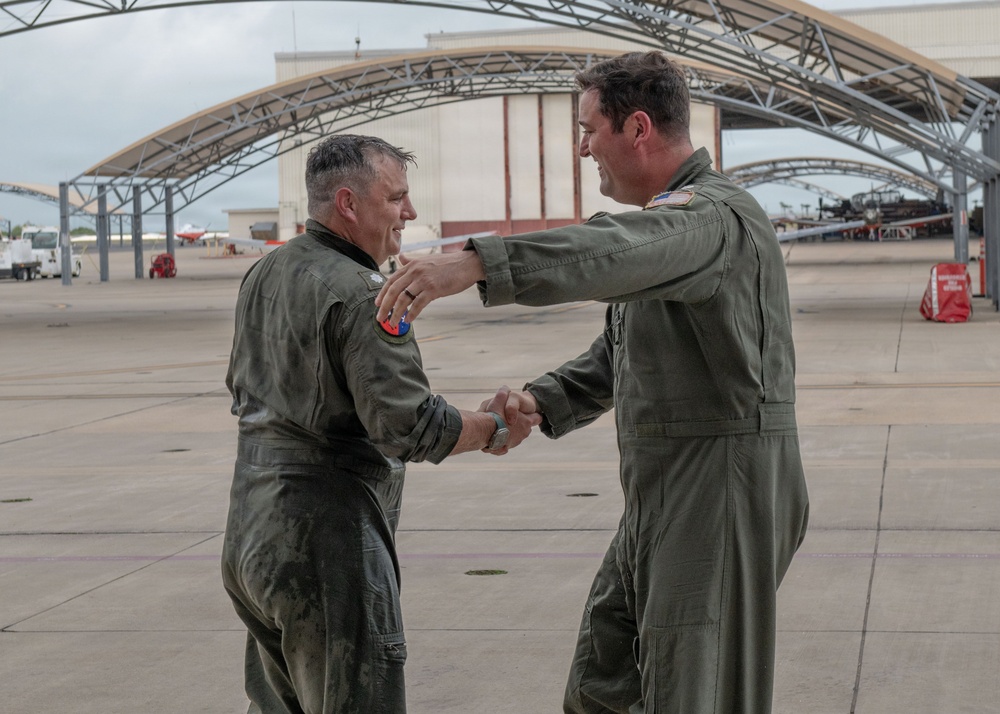 VT-28 Holds An Airborne Change of Command Ceremony