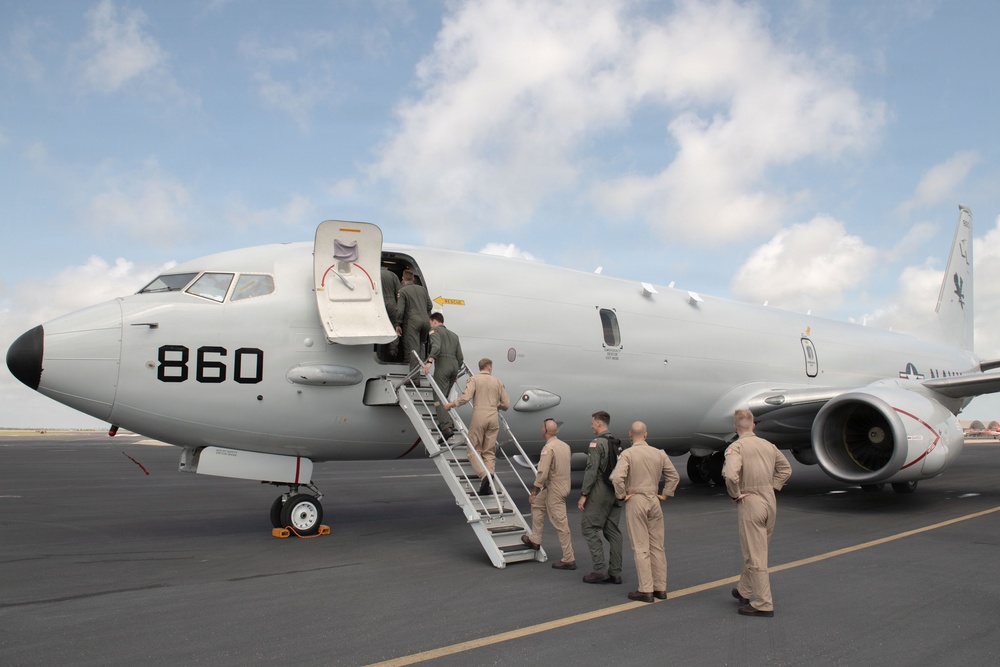 Student Naval Aviators Tour P-8A