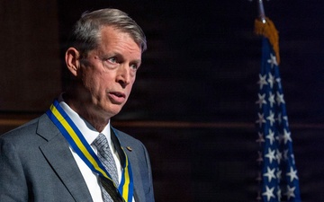 Oregon Military Hall of Honor ceremony welcomes six new inductees