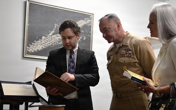 MCPON Visits NHHC