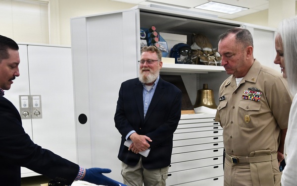 MCPON Visits NHHC