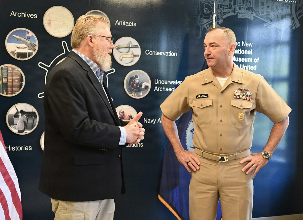 MCPON Visits NHHC