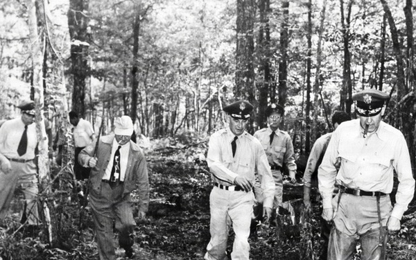 AEDC at 75: AEDC dedicates lake in honor of Col. Woods