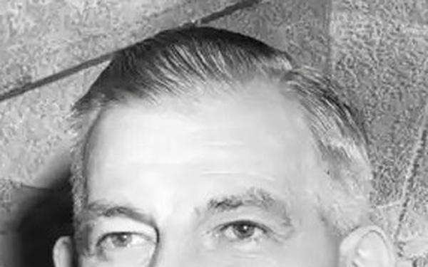 AEDC at 75: AEDC dedicates lake in honor of Col. Woods