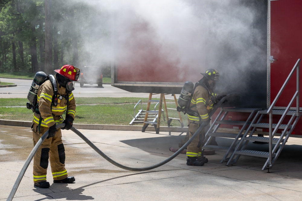 Arnold FES team conducts annual structure fire training