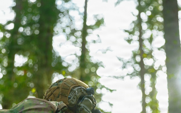 1st Special Forces Group (Airborne) conducts Maneuver Live Fire Exercise