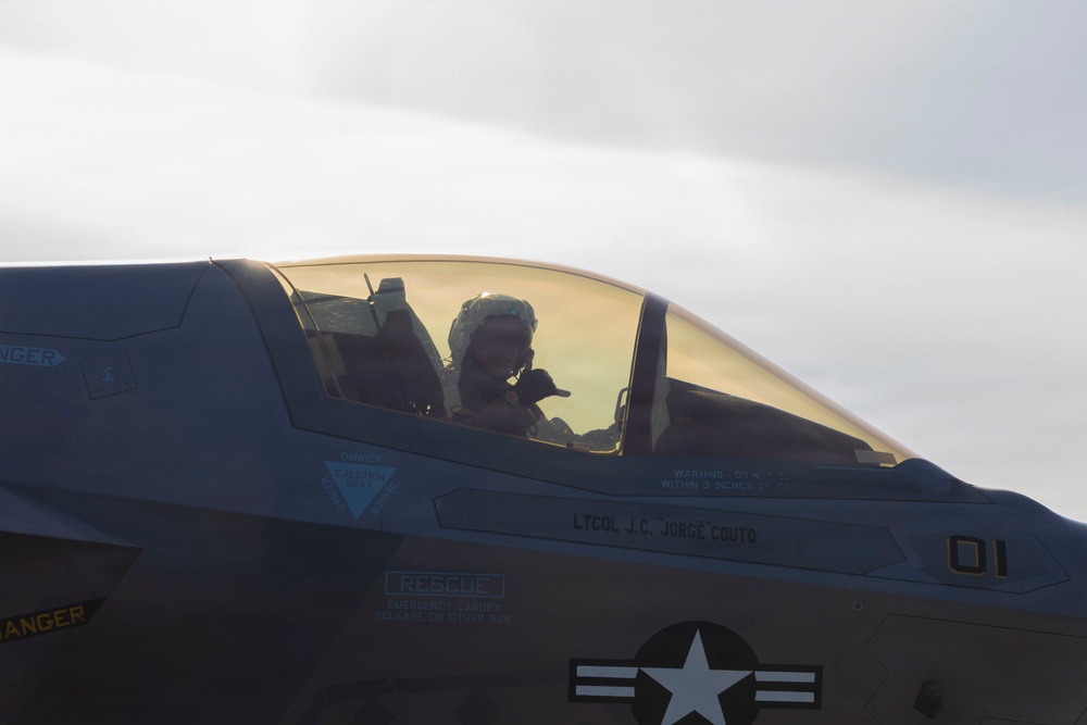 U.S. Marines with VMFA-542 prepare F-35B Lightning II aircraft for familiarization flight