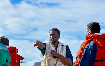 Replenishment-at-Sea Aboard USS Mason (DDG 87)