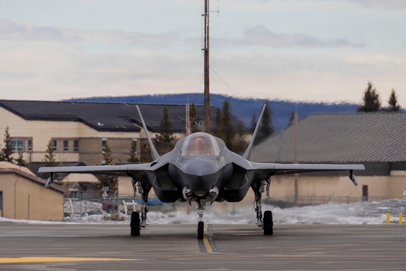 U.S. Marines participate in a Marine Corps Martial Arts Program course during exercise Red Flag