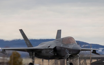 U.S. Marines with VMFA-542 conduct flight operations during exercise Red Flag-Alaska