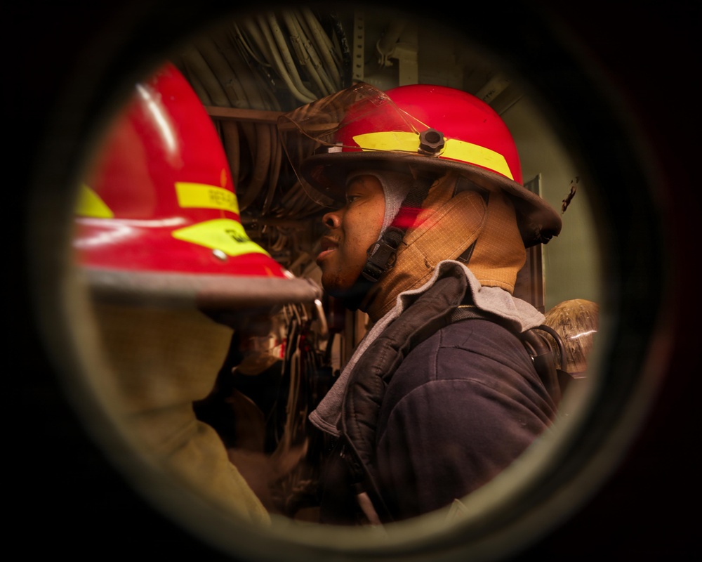 Damage Control Drill Aboard USS Mason (DDG 87)