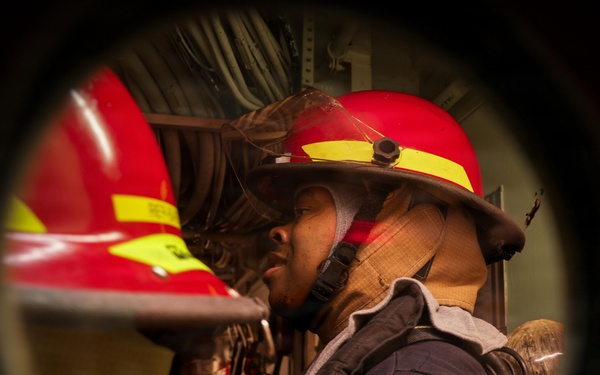 Damage Control Drill Aboard USS Mason (DDG 87)