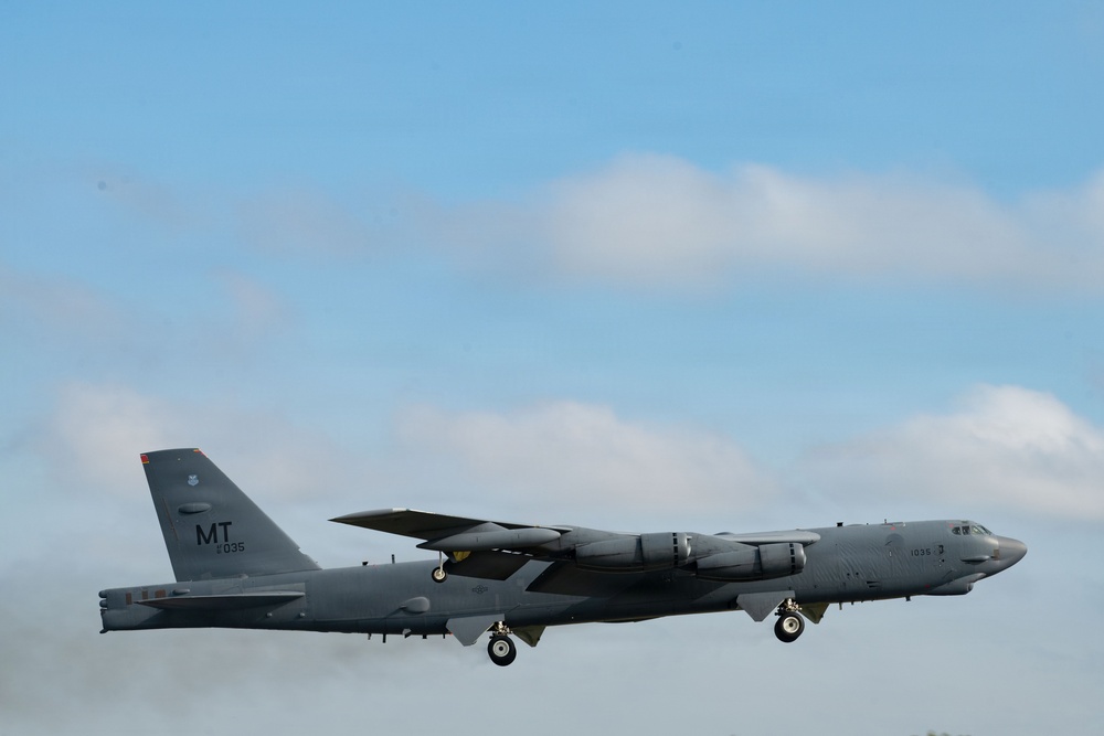 B-52H bomber integration showcases JTAC multinational readiness during African Lion 26