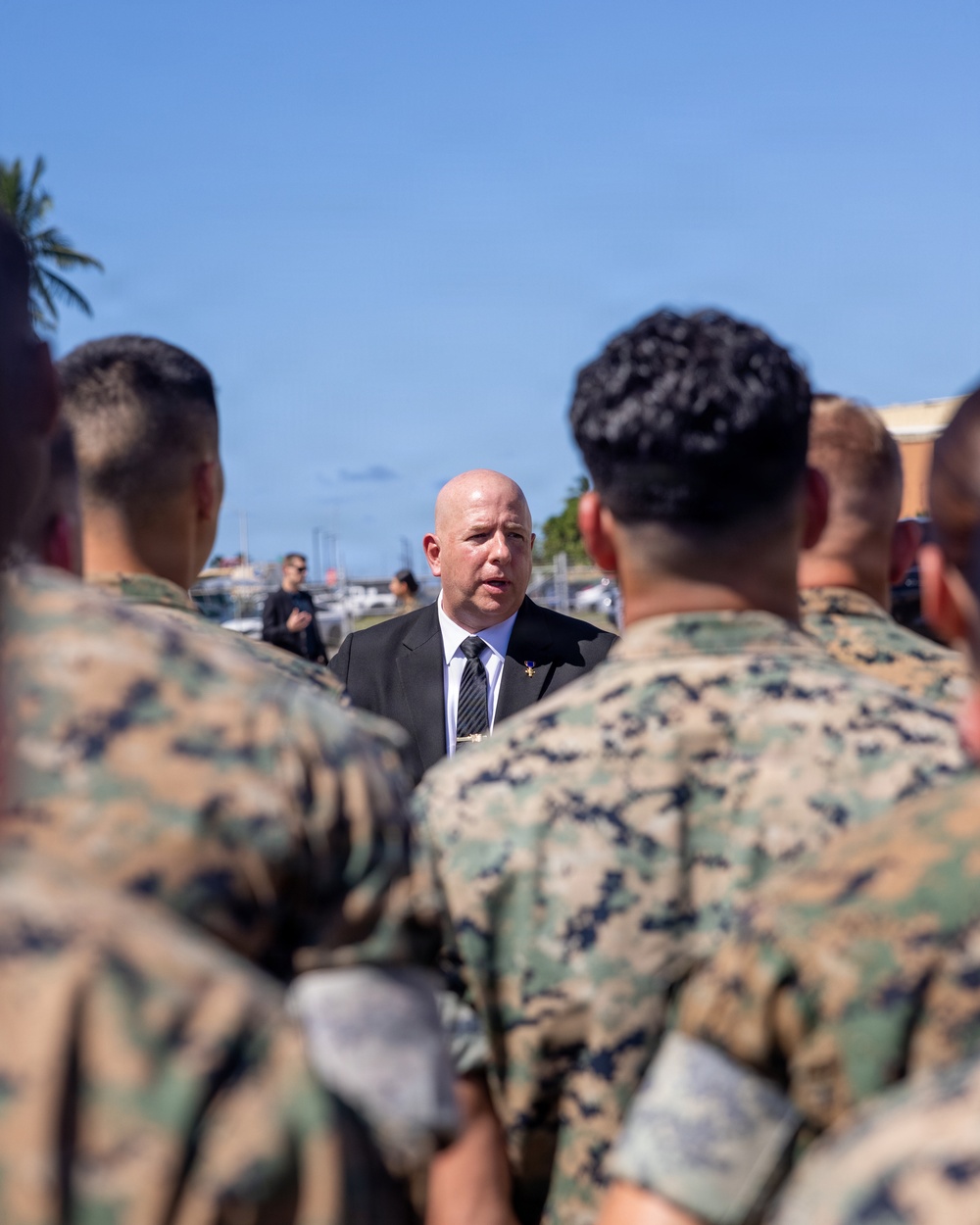 Pentagon senior advisor visits Hawaii Marines