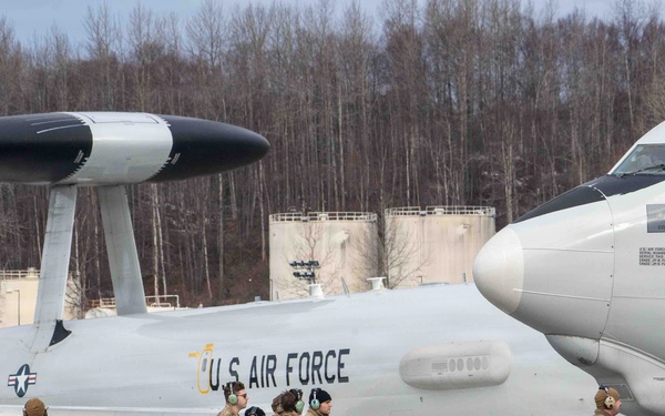 The E-3 Sentry: command center in the sky