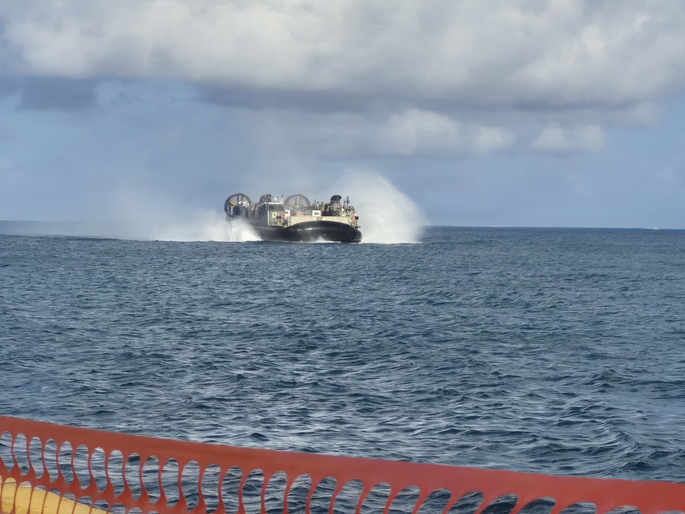 Navy Delivers Generators to Saipan