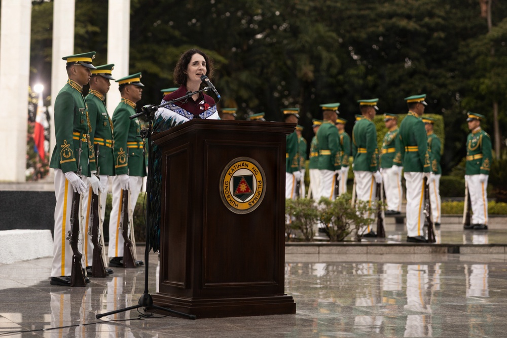 Balikatan 2026: 1 MEF leadership attends Anzac Day wreath laying ceremony