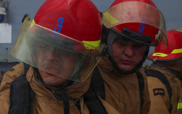 Comstock, 11th MEU Conduct General Quarters Drill
