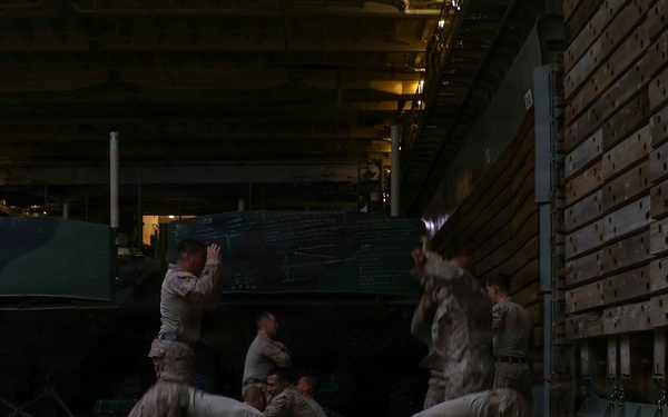 11th MEU Conducts Physical Training