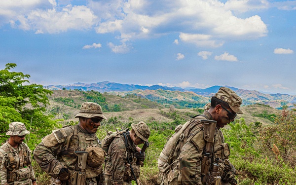 Balikatan 2026: 2-21 Infantry Regiment, 25th Infantry Division Conducts Z- Pulley Training