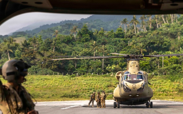 Balikatan 2026: CH-47 Chinooks Refuel during Long-Range Air Assault in Basco