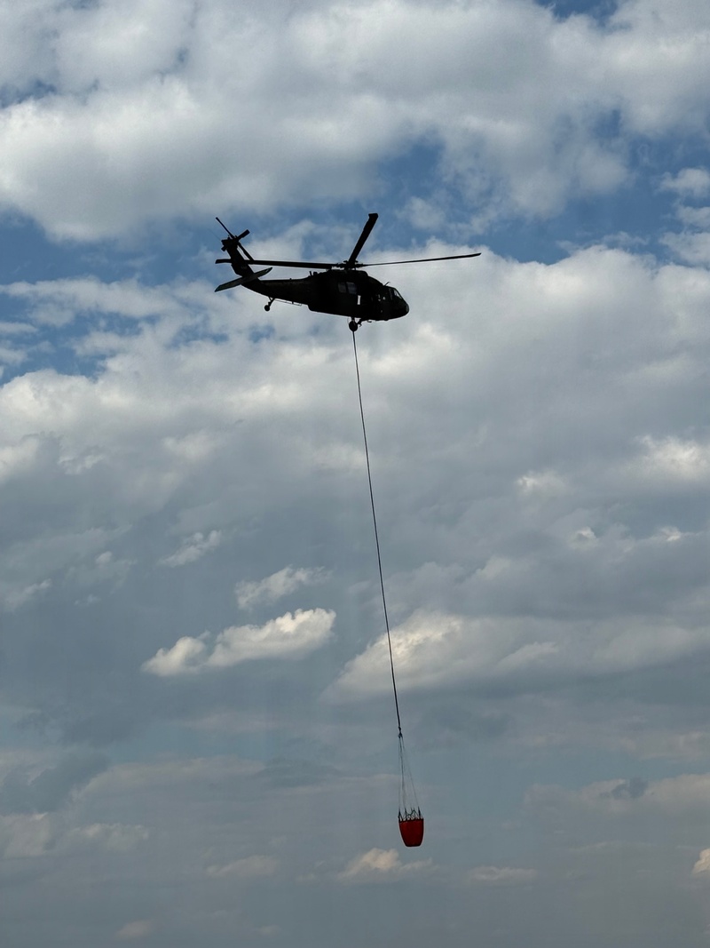 UH-60 Black Hawk Supports Wildfire Suppression Operations