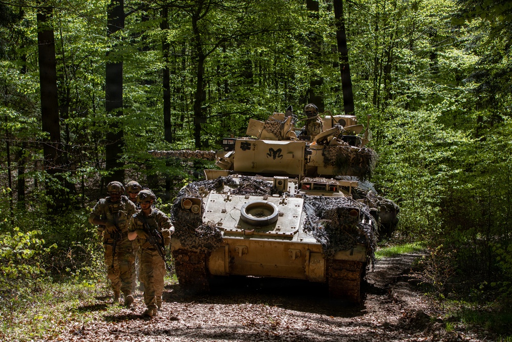 Engineers Blast Away at Combined Resolve