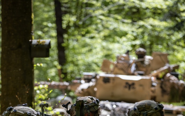 Engineers Blast Away at Combined Resolve