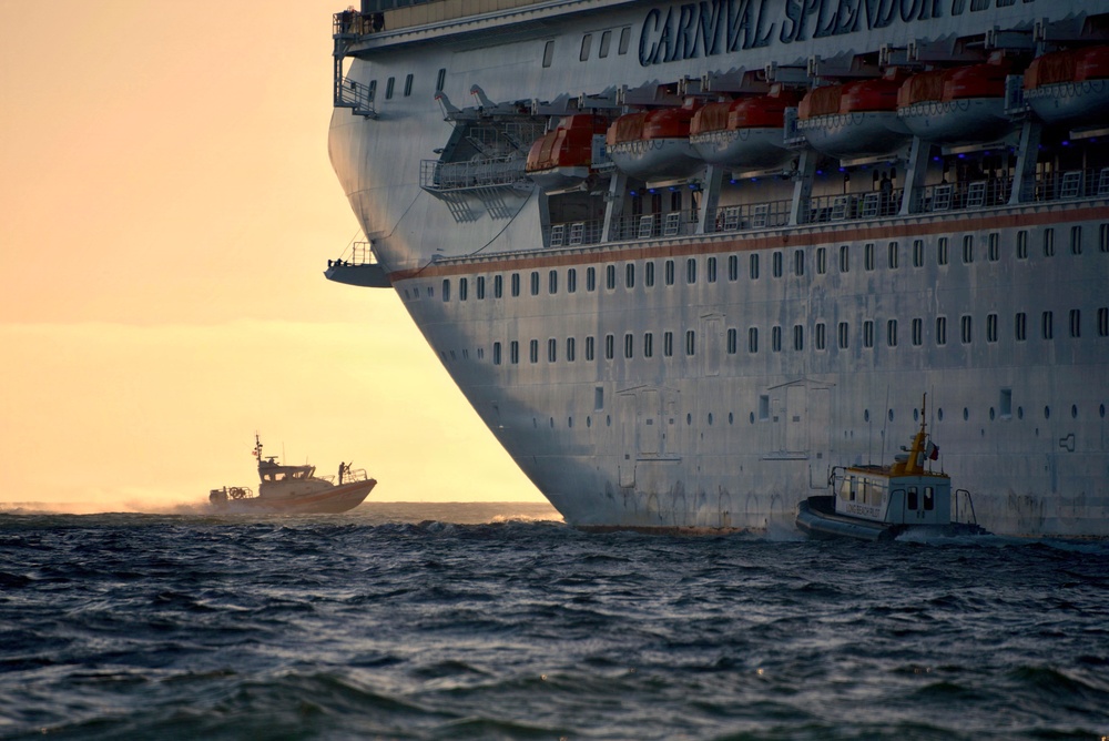 Coast Guard escorts cruise ship