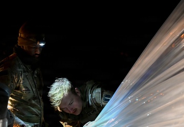 Soldiers Train with High Altitude Balloons
