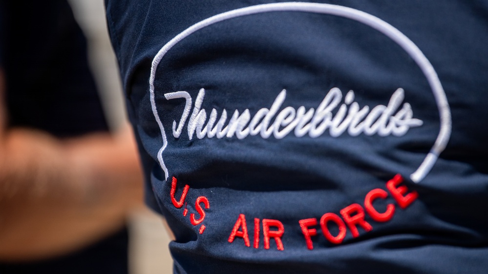 Thunderbirds 1-7 arrive ahead of Wings Over Solano air show