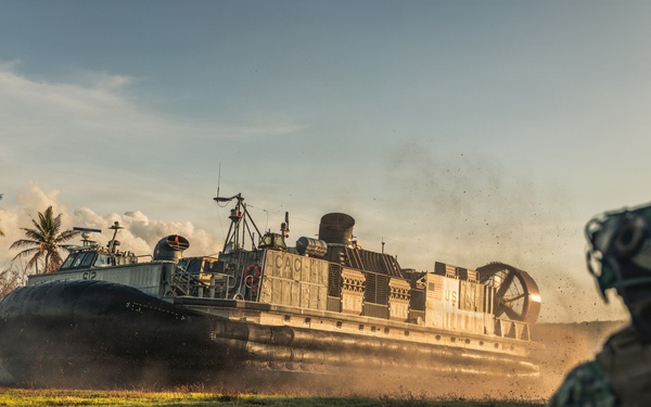 LCAC 52 and LCAC 62 arrive in Guam to support Typhoon Sinlaku recovery efforts