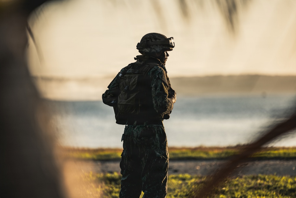 LCAC 52 and LCAC 62 arrive in Guam to support Typhoon Sinlaku recovery efforts