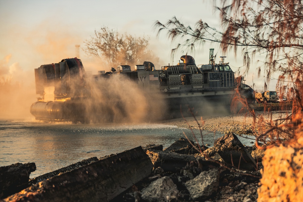 LCAC 52 and LCAC 62 arrive in Guam to support Typhoon Sinlaku recovery efforts
