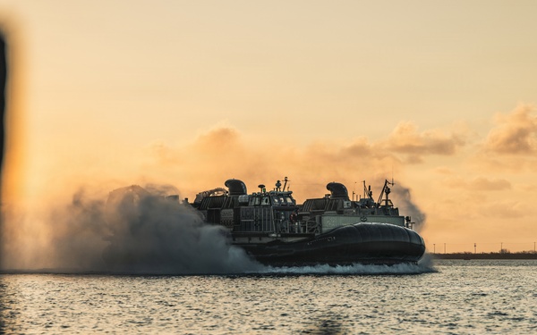 LCAC 52 and LCAC 62 arrive in Guam to support Typhoon Sinlaku recovery efforts