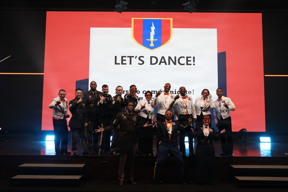 1st Signal Brigade Celebrates 60th Anniversary at Signal Ball.