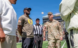 Oregon National Guard salutes service at University of Oregon Spring football game