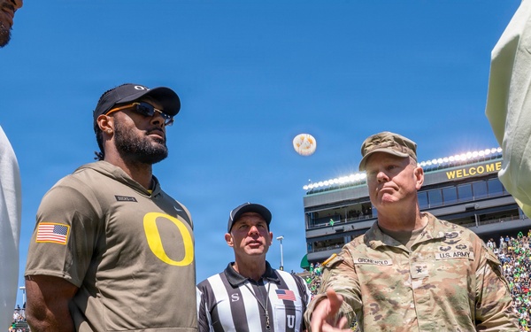 Oregon National Guard salutes service at University of Oregon Spring football game