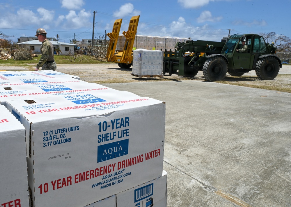 In wake of Typhoon Sinlaku, NMCB-1’s Seabees help deliver water to Saipan community