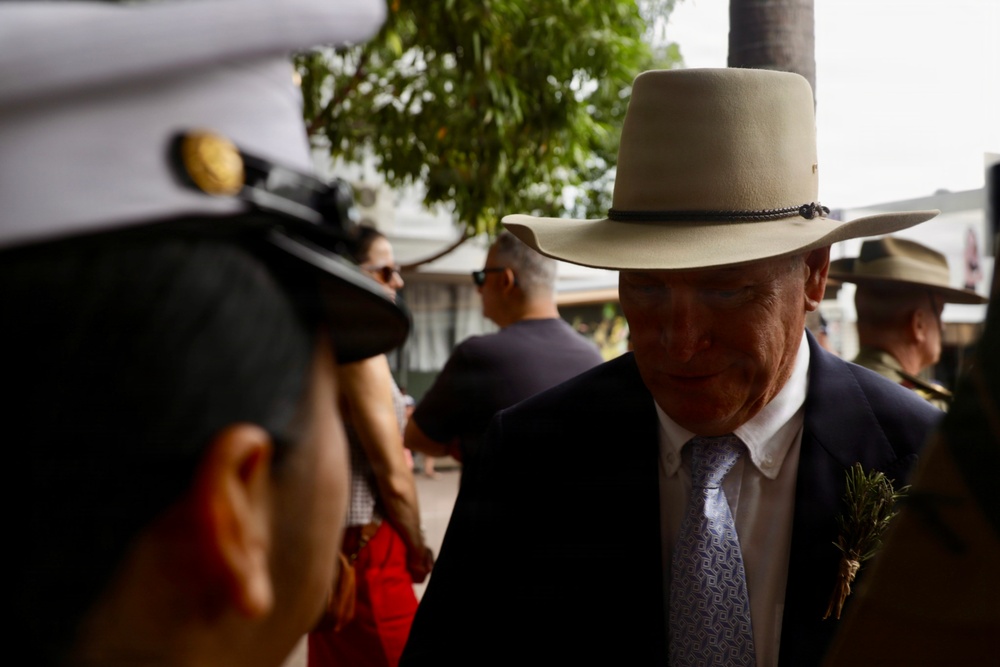 U.S. Marines, Sailors commemorate Anzac Day in Darwin