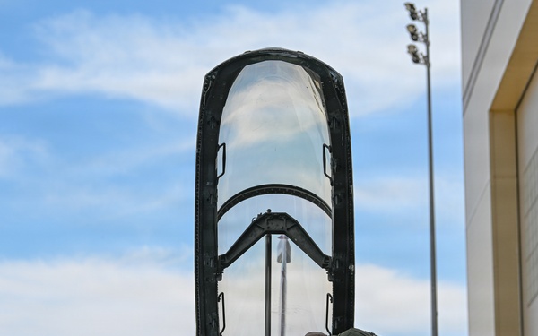 Wings Over Solano: Hometown Hero flies with Thunderbirds at Travis AFB