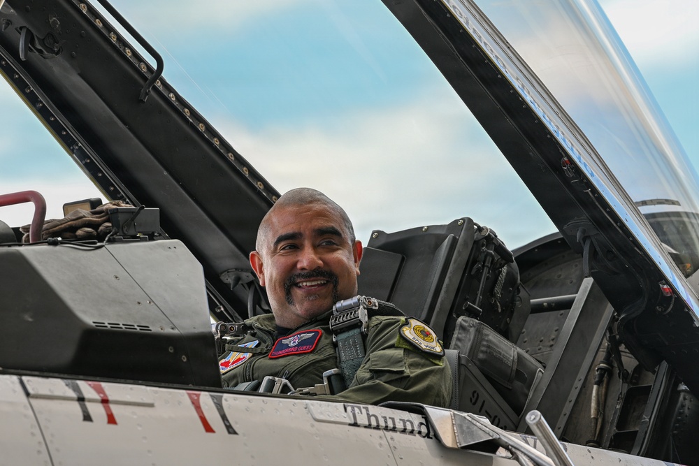 Wings Over Solano: Hometown Hero flies with Thunderbirds at Travis AFB