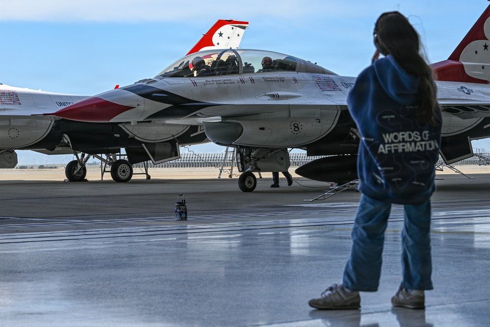 Wings Over Solano: Hometown Hero flies with Thunderbirds at Travis AFB