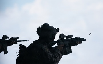 11th MEU Maritime Raid Force Conducts Marksmanship Training Aboard USS Boxer