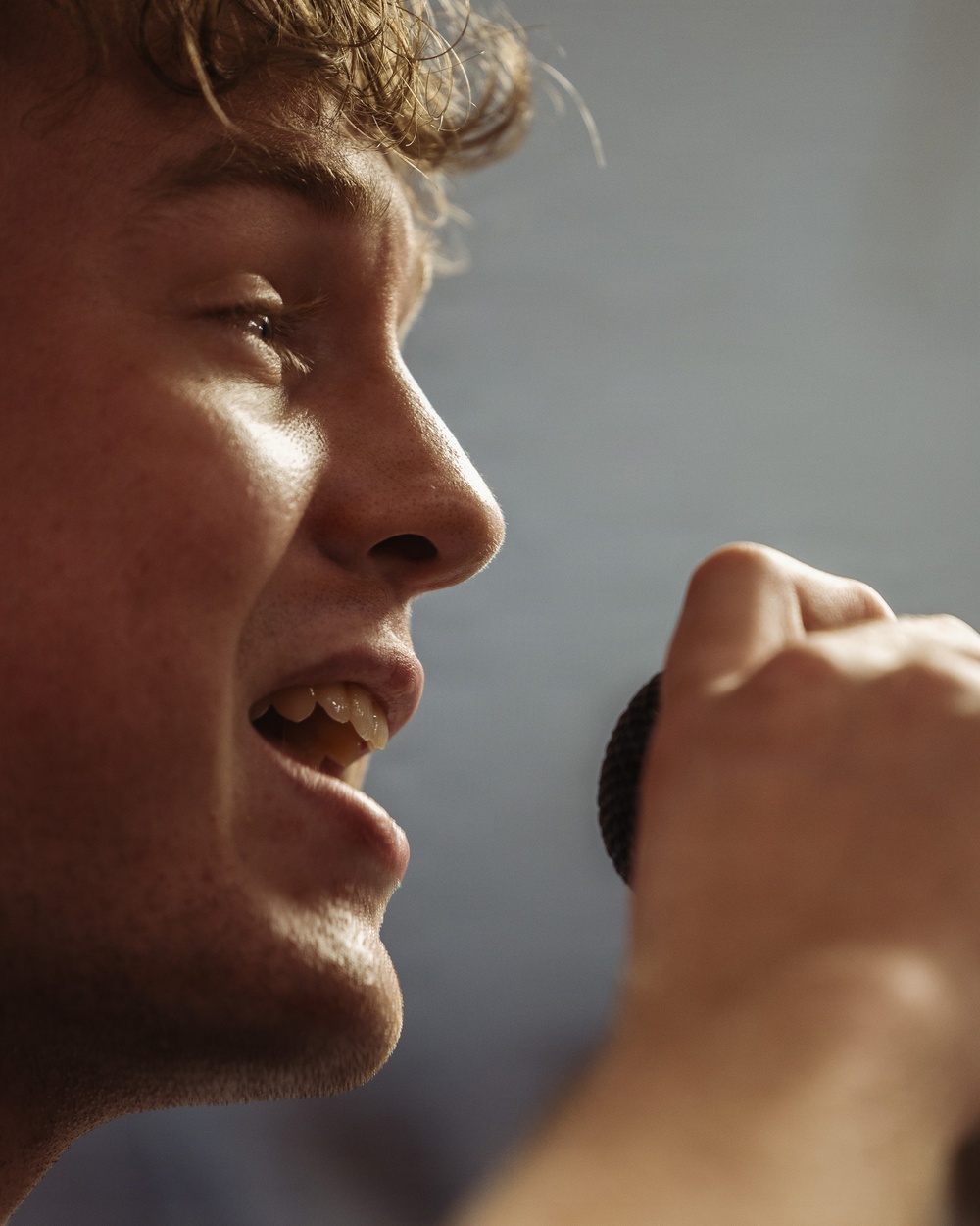 11th MEU Marines, Sailors Host Open Mic Aboard USS Boxer